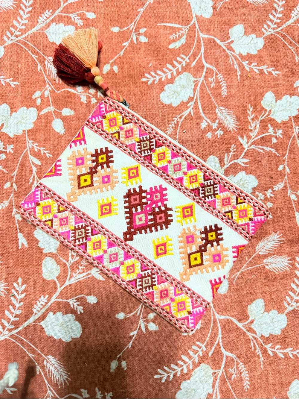 Embroidered Pink & White Tassel Pouch